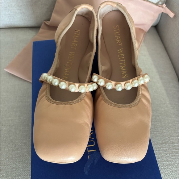 Stuart Weitzman Nude Pearl-Adorned  Goldie Ballet Flats - Picture 1 of 11